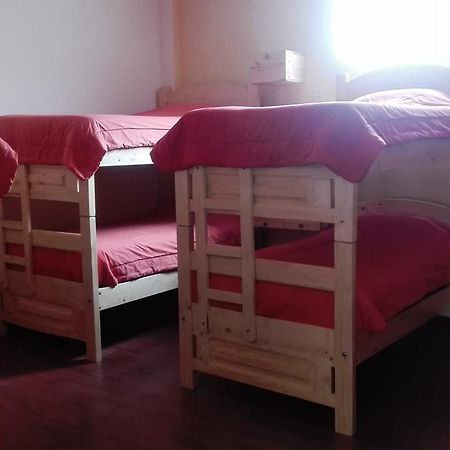 Piedra Blanca Backpackers Hostel Уюни Екстериор снимка